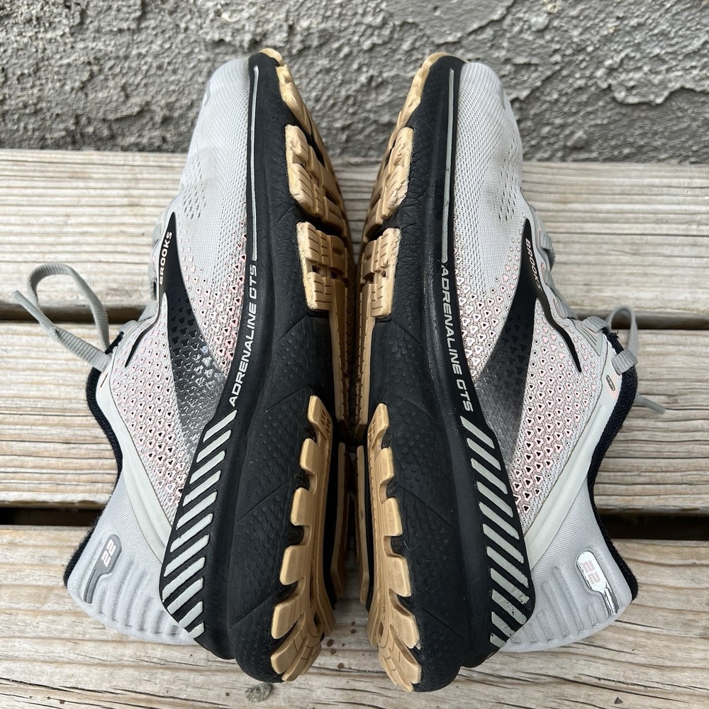 Brooks Shoes Women Size 7.5 Adrenaline GTS 22 Light Grey Running, Jogging - Picture 11 of 11